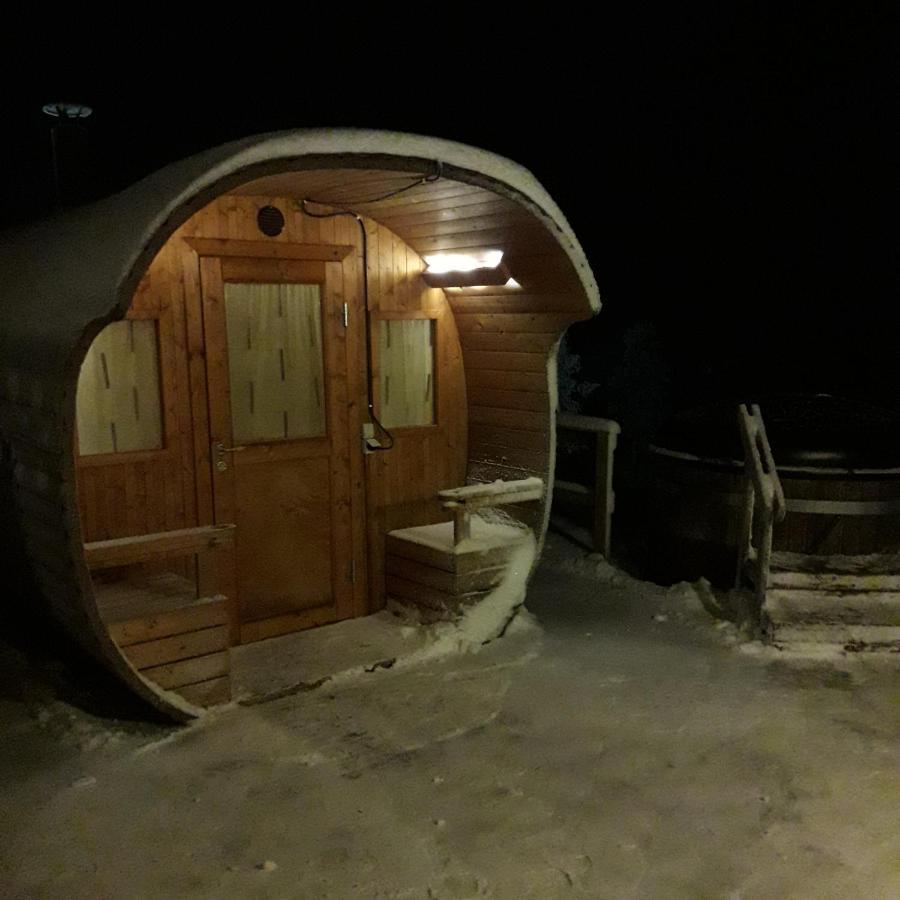 Karemajat Cottage Resort Ylitornio/Övertorneå Eksteriør bilde